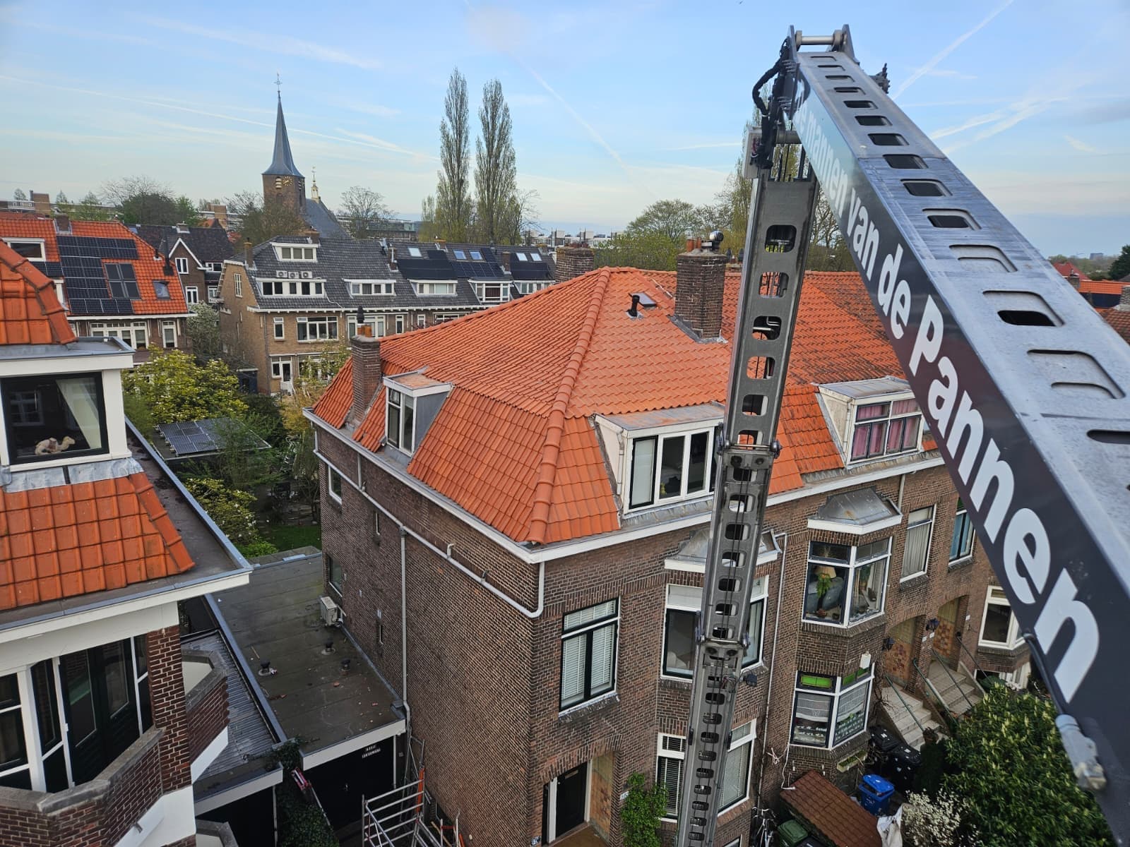 Hoekpand, Dakrenovatie, keramische pannen
